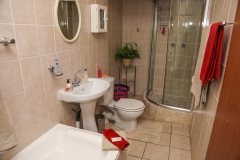 room-3-bathroom